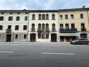 Case e ville in vendita di 811 m² in Viale Camillo Cavour, 71