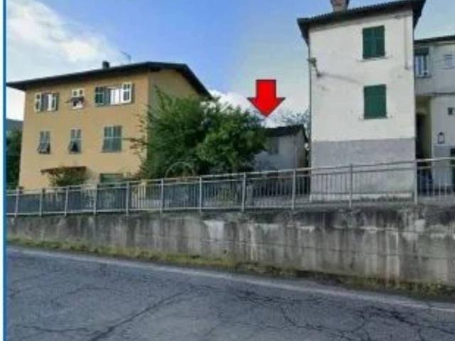 Case e ville in vendita di 81 m² in Via Nazionale, 76