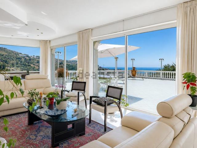 Case e ville in vendita di 825 m² in Strada San Bartolomeo