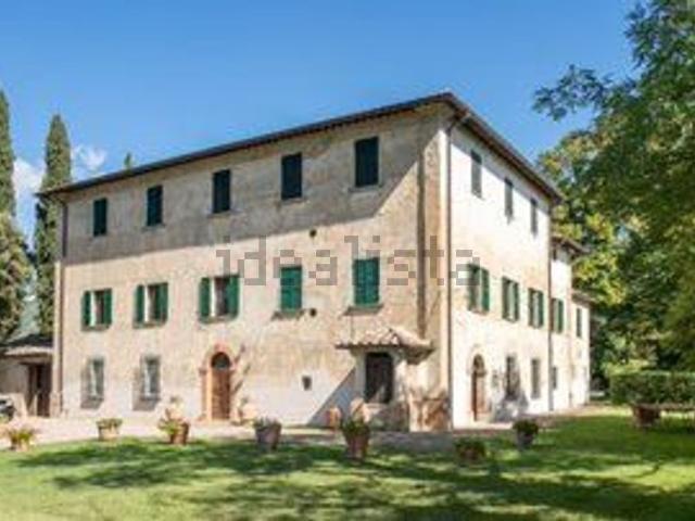 Case e ville in vendita di 830 m² in Via Biturgense, 38