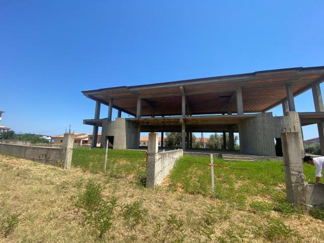 Case e ville in vendita di 833 m² in Via Alfonso Iemboli, 48