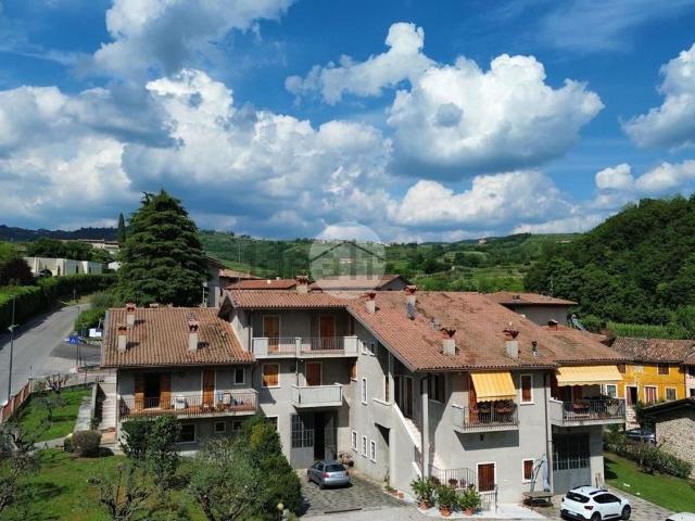 Case e ville in vendita di 834 m² in Via Prognol, 4