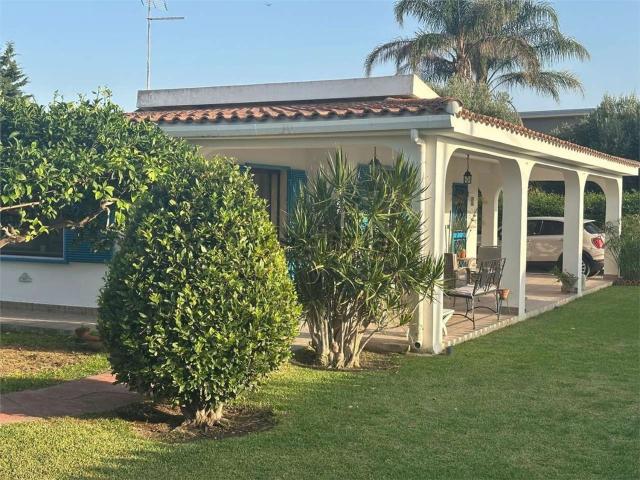 Case e ville in vendita di 87 m² in Via Isole delle Molucche, 46