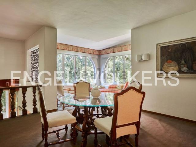 Case e ville in vendita di 840 m² in Via del Golf