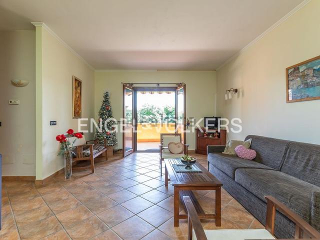 Case e ville in vendita di 84 m² in Via Mar di Bering