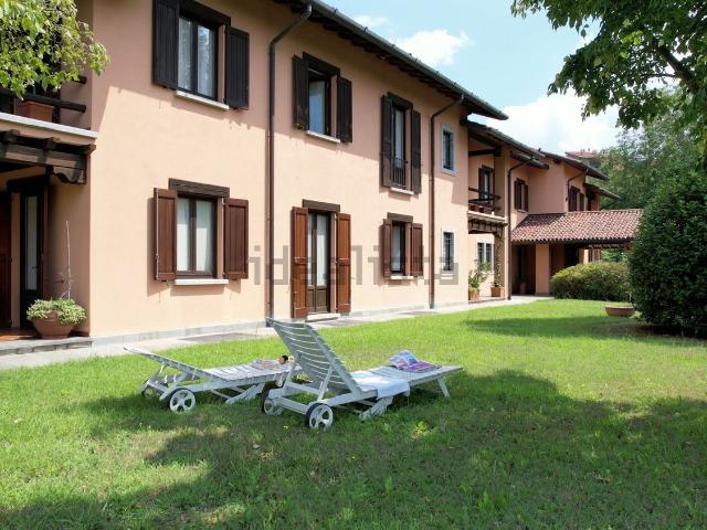 Case e ville in vendita di 850 m² in Via Bastia, 6