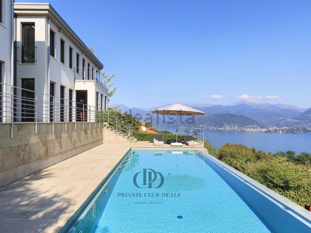 Case e ville in vendita di 850 m² in Via Giosuè Carducci