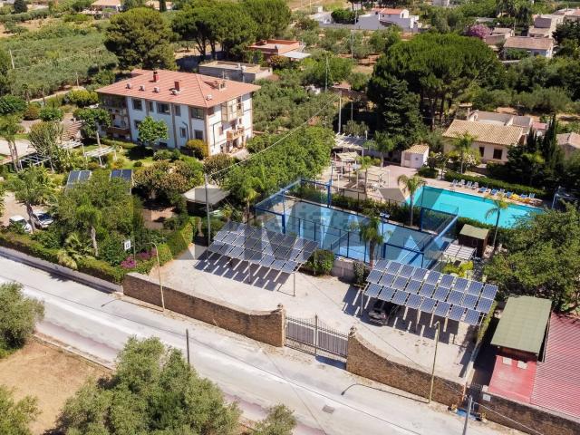 Case e ville in vendita di 850 m² in Via Trenta Salme, 1