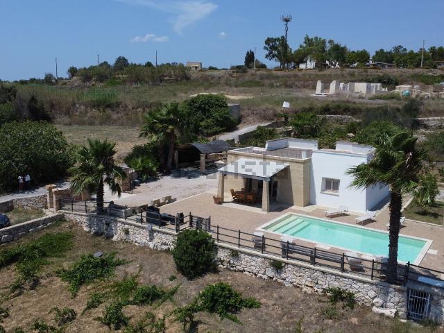 Case e ville in vendita di 85 m² in Contrada Li Fani