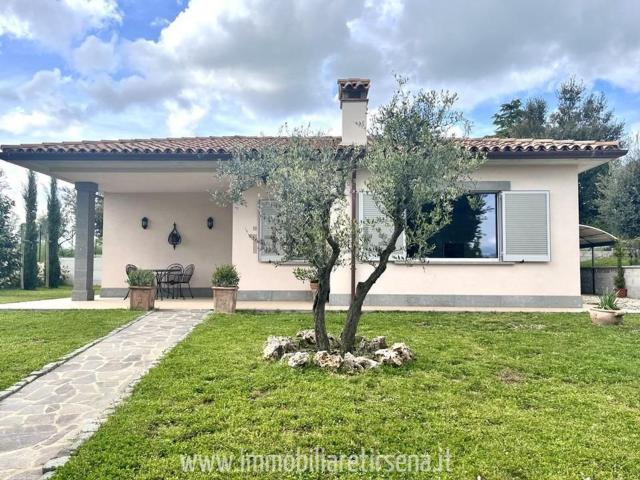 Case e ville in vendita di 85 m² in Strada Bagnorese, 10