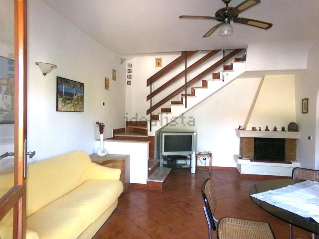 Case e ville in vendita di 85 m² in Via Belvedere, 58