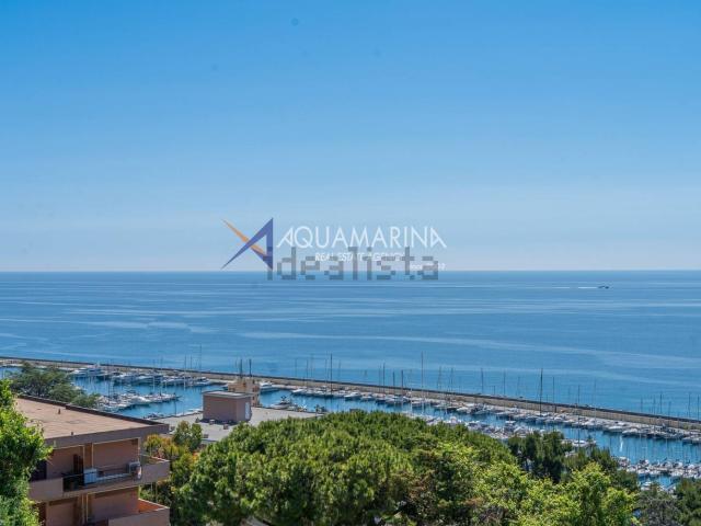 Case e ville in vendita di 85 m² in Via Cavi, 3