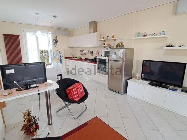 Case e ville in vendita di 85 m² in Via Lago di Como