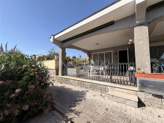 Case e ville in vendita di 85 m² in Viale degli Eucalipti, 22