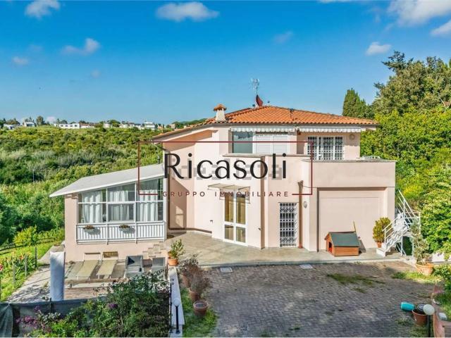 Case e ville in vendita di 86 m² in Via delle Pianacce, 84