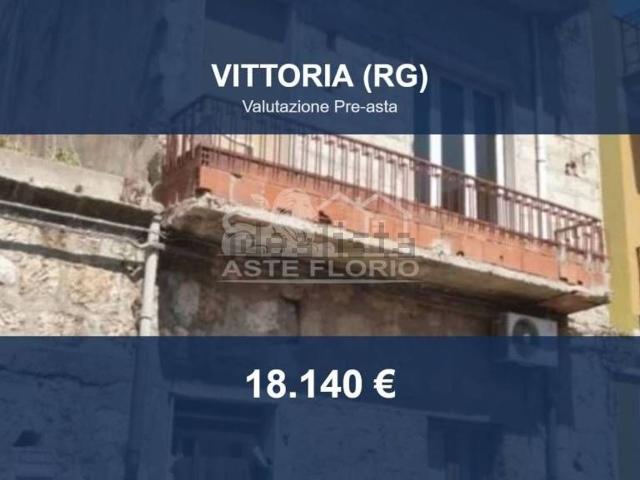 Case e ville in vendita di 93 m² in Via Fratelli Bandiera, 217