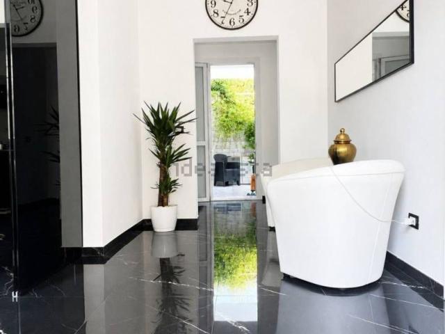Case e ville in vendita di 93 m² in Via Guido Reni
