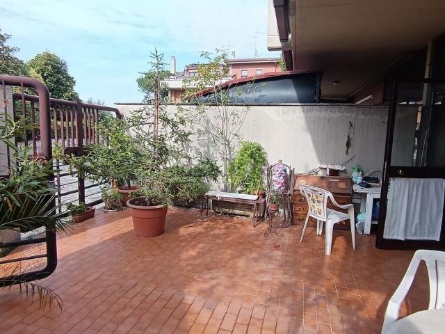 Case e ville in vendita di 93 m² in Via Lucrezia Romana