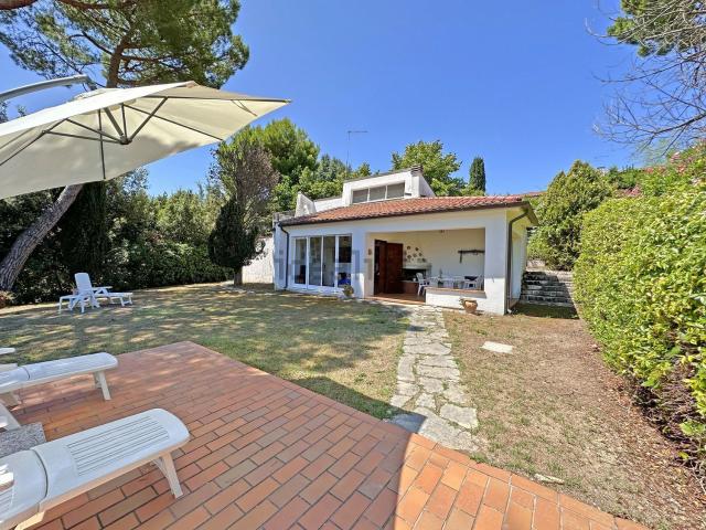 Case e ville in vendita di 93 m² in Viale Europa, 15