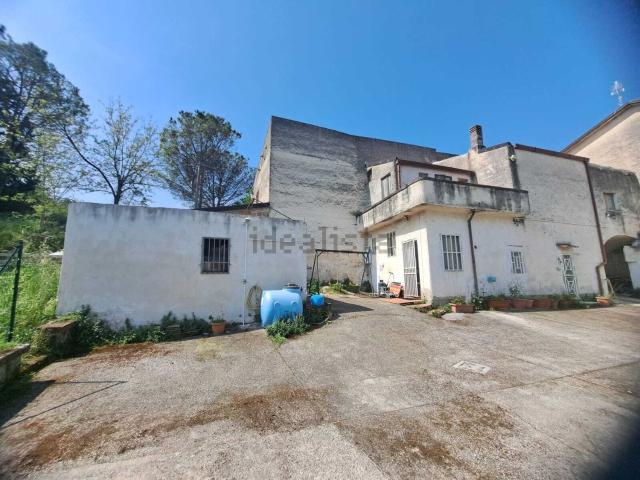 Case e ville in vendita di 93 m²