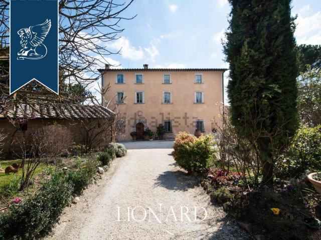 Case e ville in vendita di 900 m²