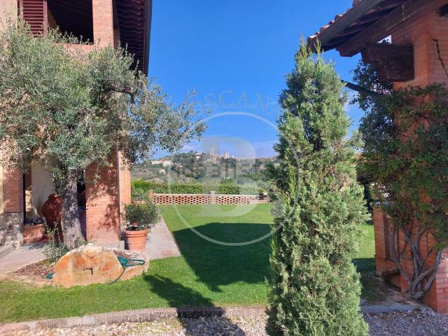 Case e ville in vendita di 900 m² in Via San Matteo