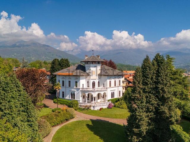 Case e ville in vendita di 900 m² in Strada Cantone Boglietti, 1