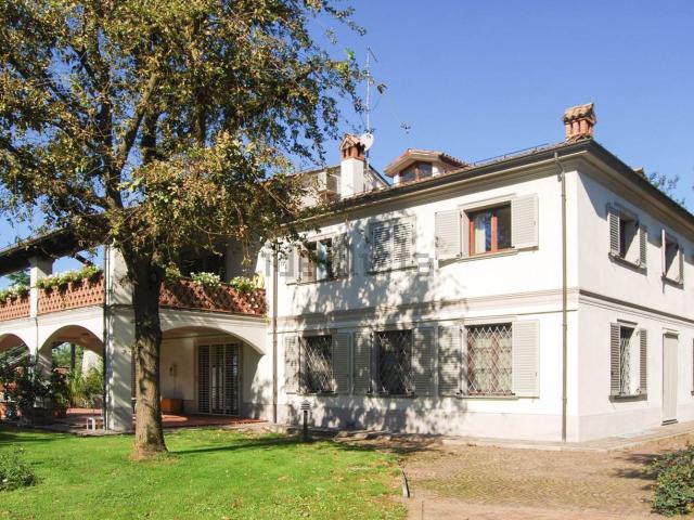 Case e ville in vendita di 900 m² in Strada della Viggioletta, 21