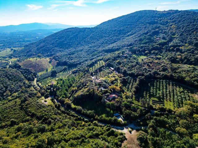 Case e ville in vendita di 900 m² in Strada Provinciale Gavorranese