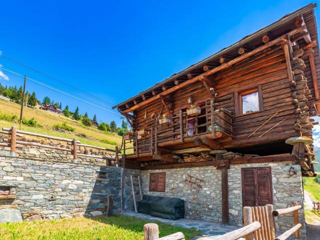 Case e ville in vendita di 90 m² in Frazione Ville