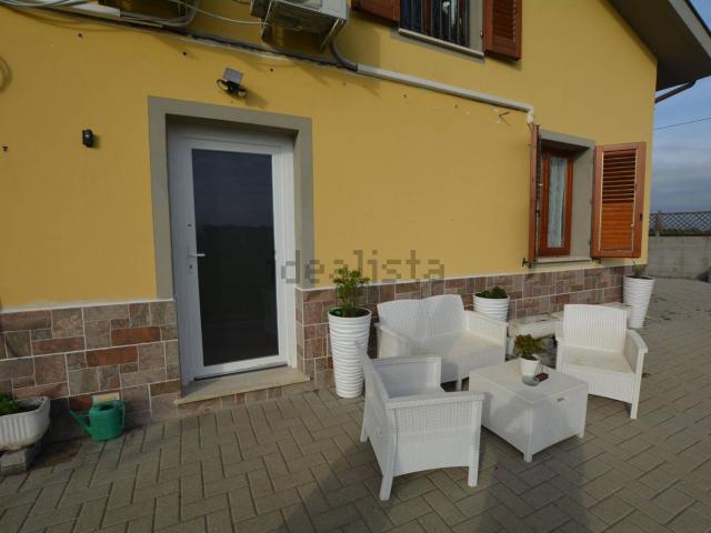 Case e ville in vendita di 90 m² in Via Cavasonno