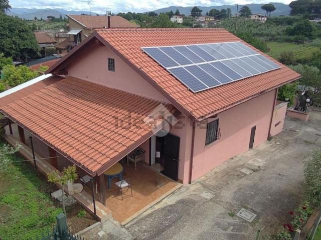 Case e ville in vendita di 90 m² in Via Colle Prato Nuovo, 115