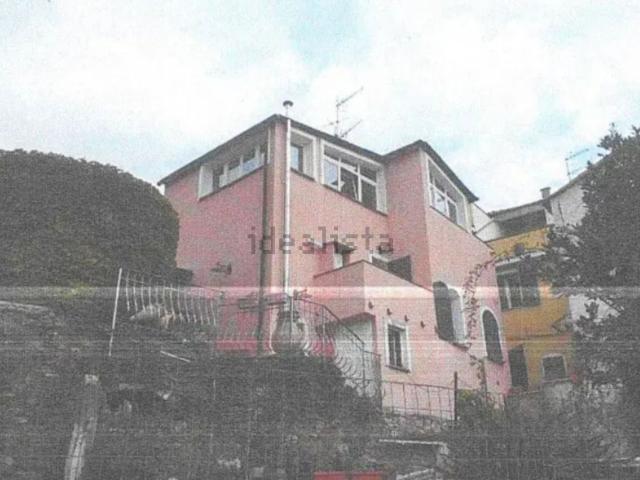 Case e ville in vendita di 90 m² in Via della Torre