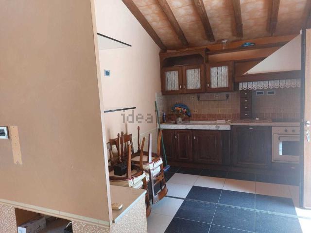 Case e ville in vendita di 90 m² in Via Sarzanello, 224