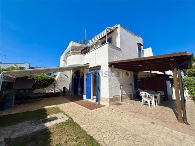 Case e ville in vendita di 90 m² in Viale Benedetto Marini