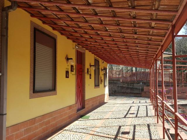 Case e ville in vendita di 90 m²