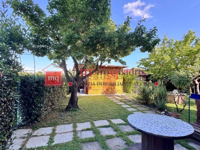 Case e ville in vendita di 90 m²
