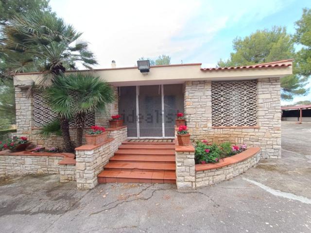 Case e ville in vendita di 90 m²