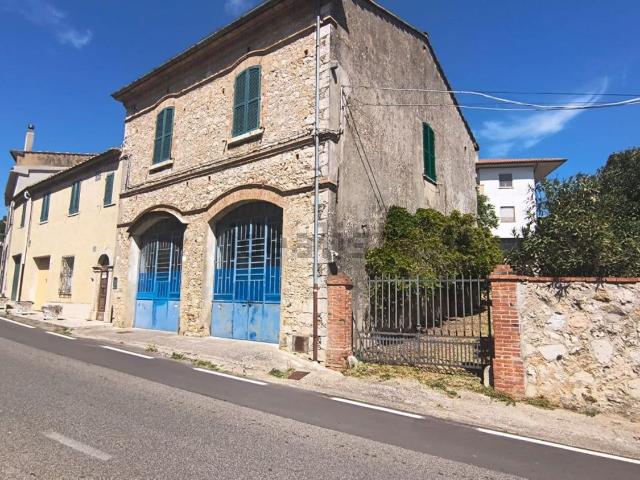 Case e ville in vendita di 90 m²