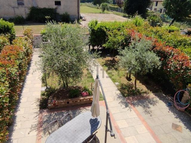 Case e ville in vendita di 90 m²