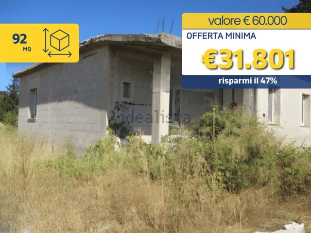 Case e ville in vendita di 92 m² in Contrada Lanzo