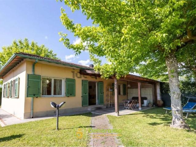 Case e ville in vendita di 92 m²