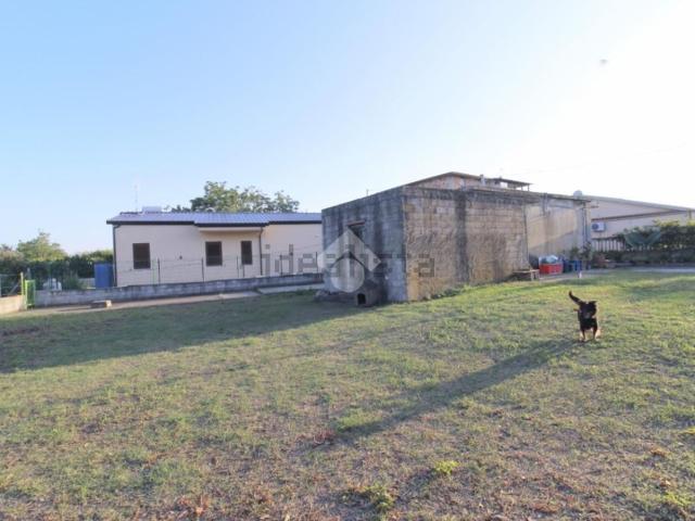 Case e ville in vendita di 92 m²