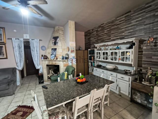 Case e ville in vendita di 97 m² in Via dei Santi Apostoli