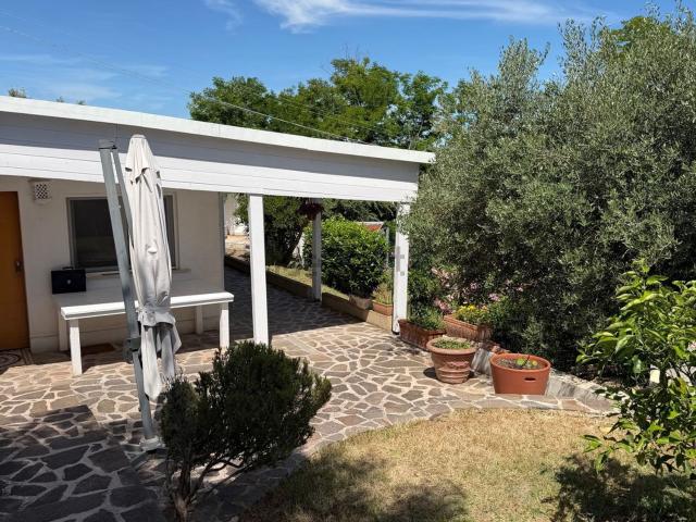 Case e ville in vendita di 94 m² in Contrada Valle Anzuca, 16