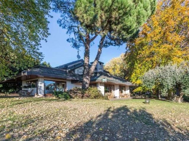 Case e ville in vendita di 950 m²