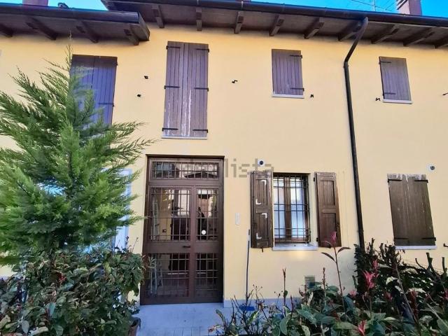 Case e ville in vendita di 95 m² in Via Caligola