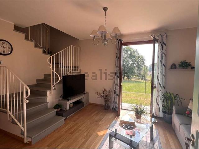Case e ville in vendita di 95 m² in Via delle Ville, 493