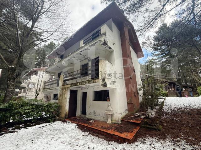 Case e ville in vendita di 96 m² in Viale Eugenio Mancuso, 125