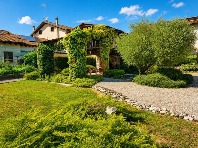 Case e ville in vendita di 148 m² in Via Monte Marmolada, 92